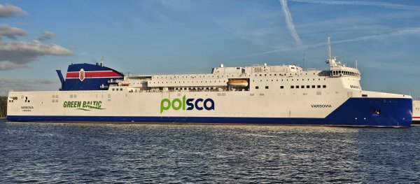 Prom M/F Varsovia – poradnik pasażera. Jak wygląda rejs promem Świnoujście–Ystad?