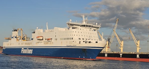 Prom M/F Finnfellow – poradnik pasażera FREGATA. Rejs promem ze Świnoujścia do Malmö